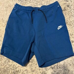 Mens Nike Tech shorts size large